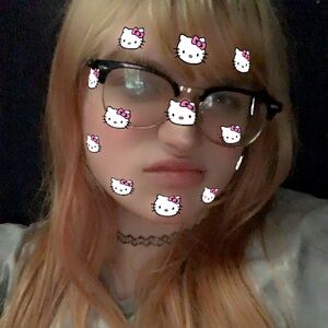 Meet your Posher, Maddie